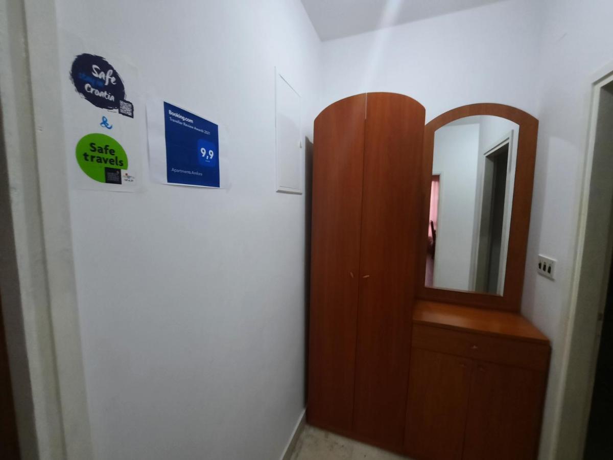 Apartments Amfora Barbat na Rabu Εξωτερικό φωτογραφία